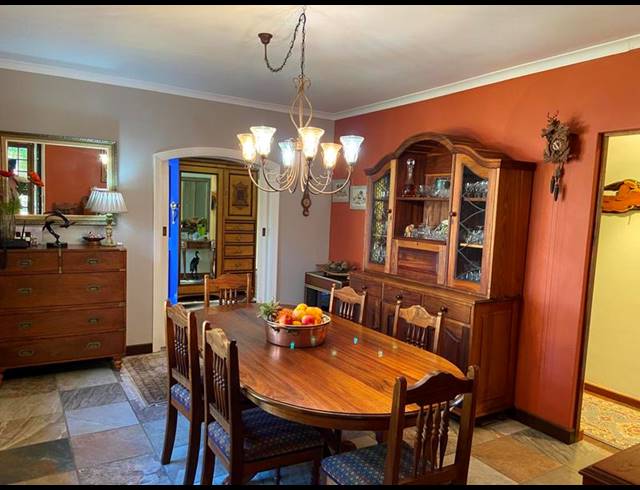 8 BEDROOM HOUSE FOR SALE IN MONTROSE